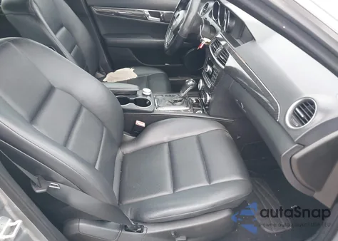 2012 Mercedes-Benz C 300 Luxury 4Matic/Sport 4Matic from USA, damaged, VIN WDDGF8BB2CR226900